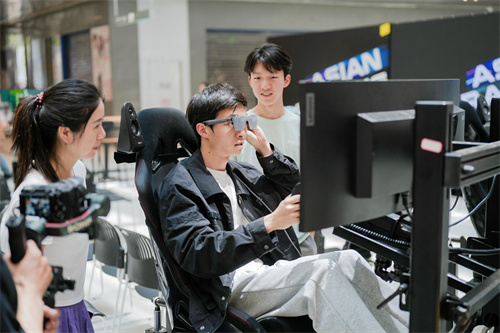 星纪魅族助力亚洲模拟赛车锦标赛及共筑科技与速度盛宴）